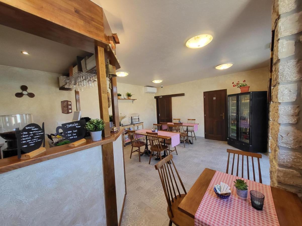 Appartamento Ancora Faros Stari Grad  Esterno foto